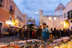 Vigilia di Natale e mercato del pesce a Forio isola d'Ischia