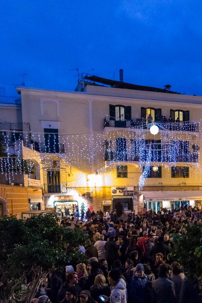 Vigilia di Natale e mercato del pesce a Forio isola d'Ischia